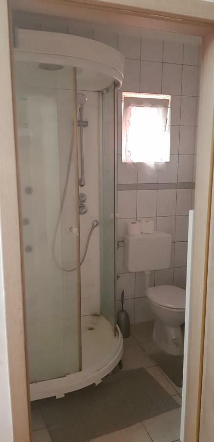 Apartment Fuer Monteure Nr 1 卡塞尔 外观 照片